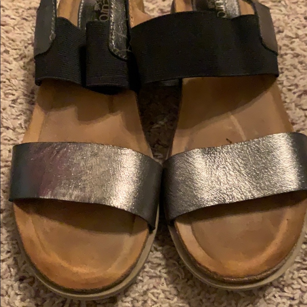 Euro soft sandals as 8.5